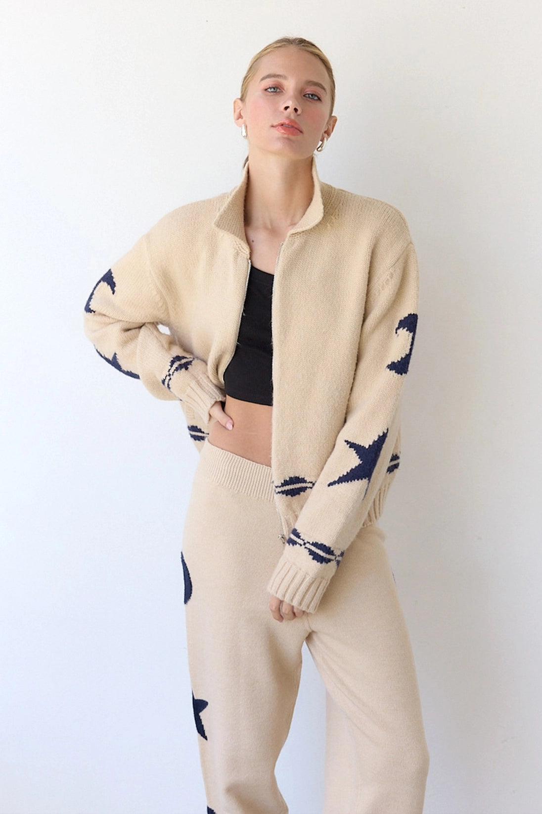 Cozy Pattern Zip Sweater Jacket