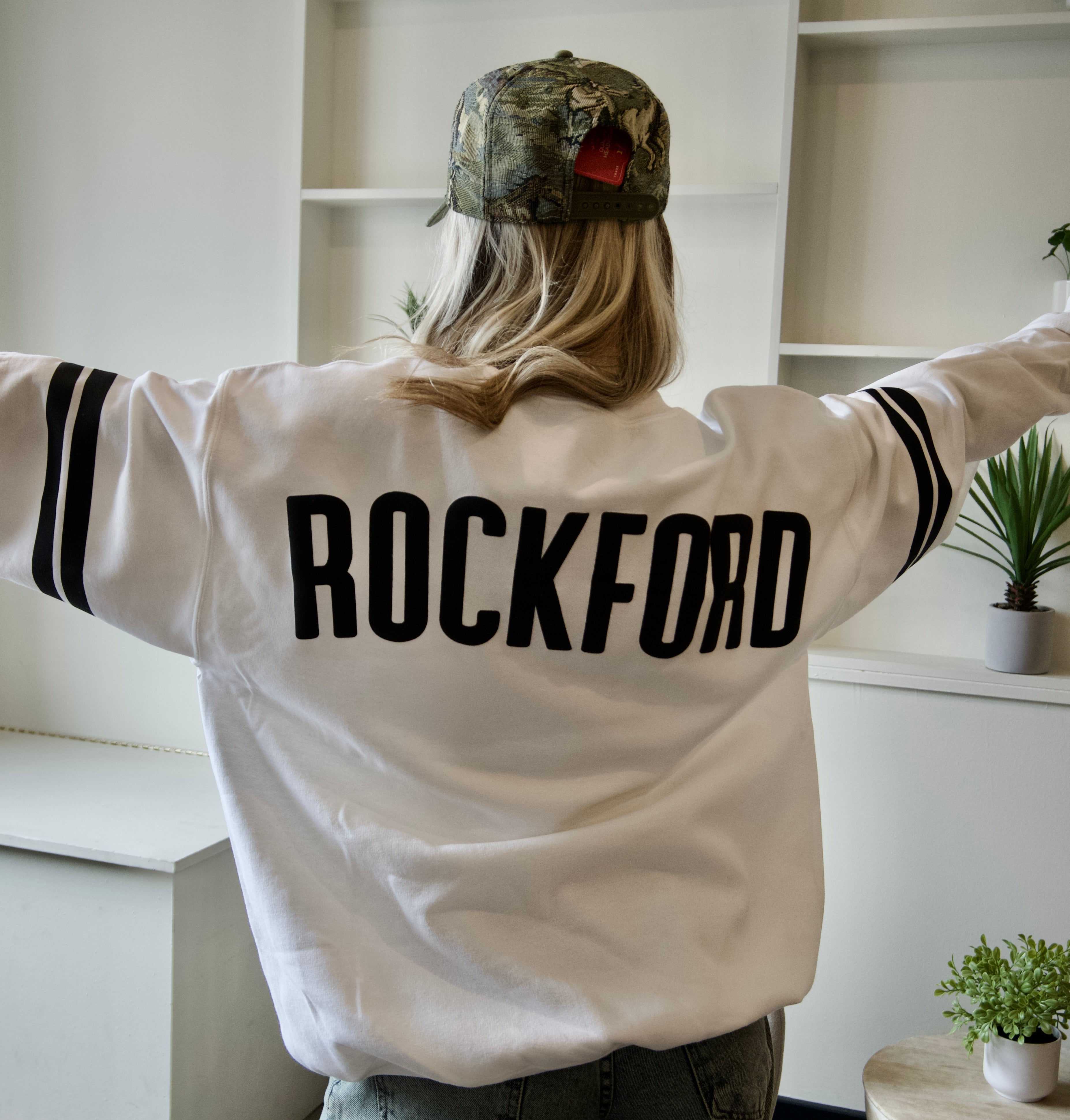 Black & White Rockford Sweater Unisex