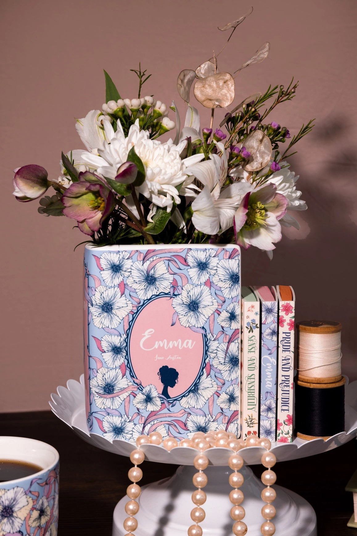 Emma Book Vase