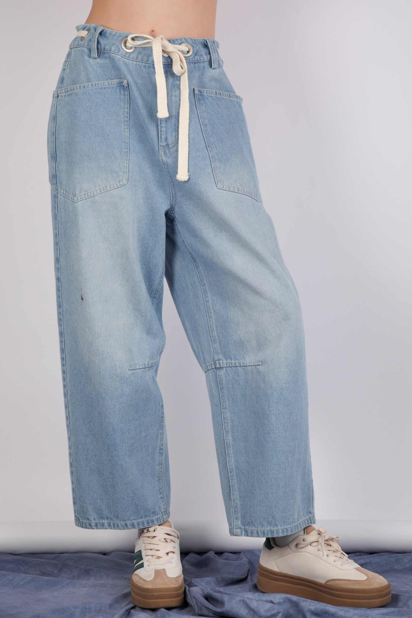 Indigo Washed Denim Barrel Jeans